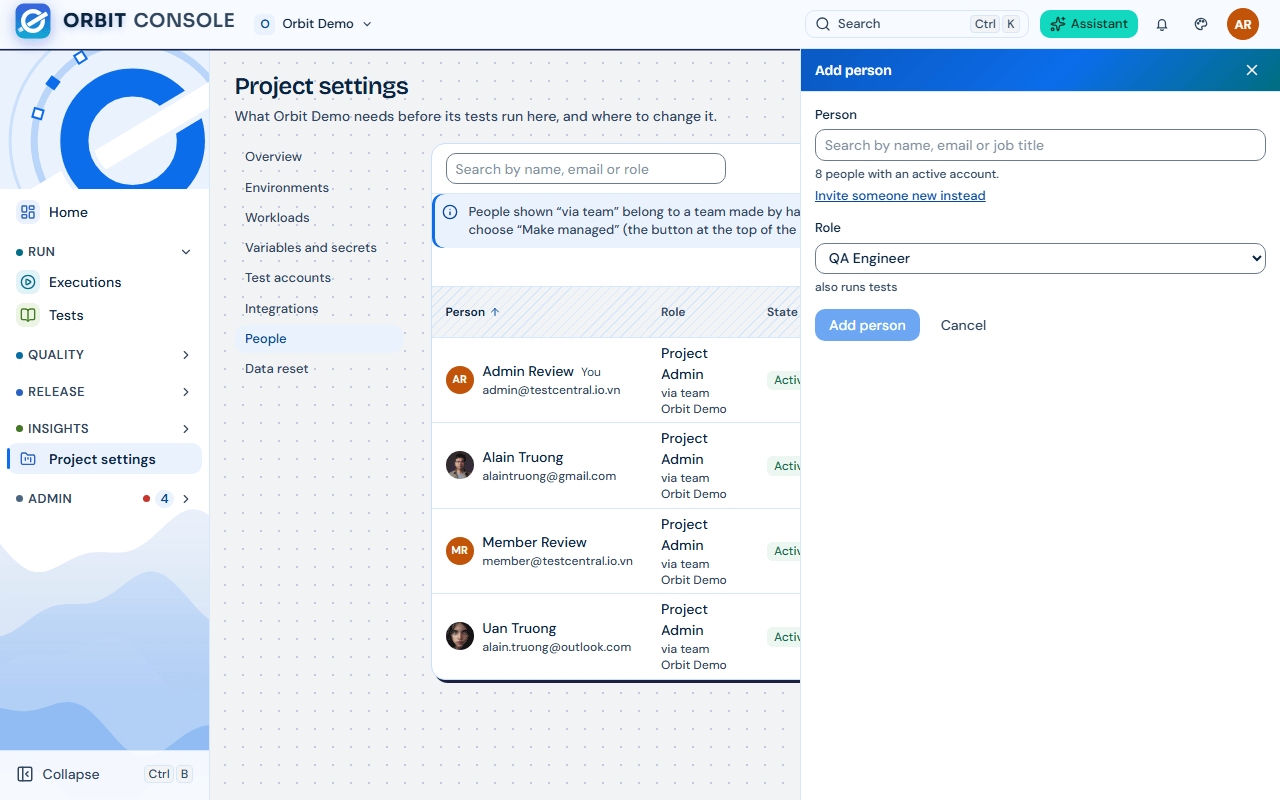 Sheet Add person ở Project settings, People, với ô tìm Person, link Invite someone new instead và danh sách Role